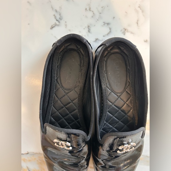 CHANEL Flat Patent Leather 36.5 Black Slipper Authentic - Picture 6 of 6